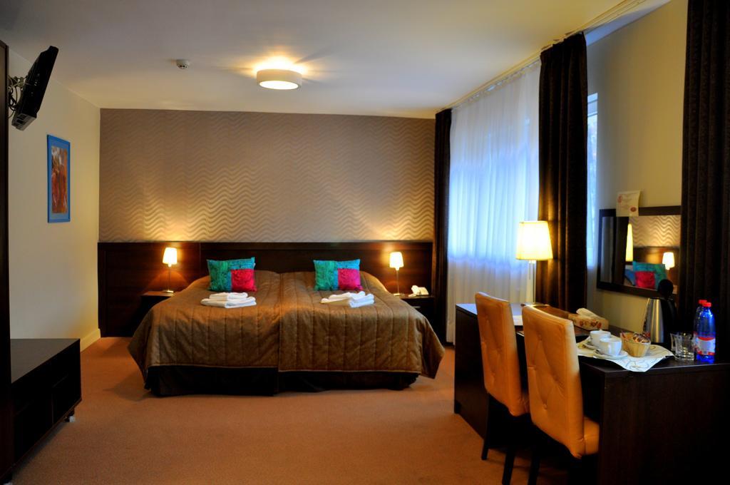 Hotel I Restauracja Zloty Las Номер фото